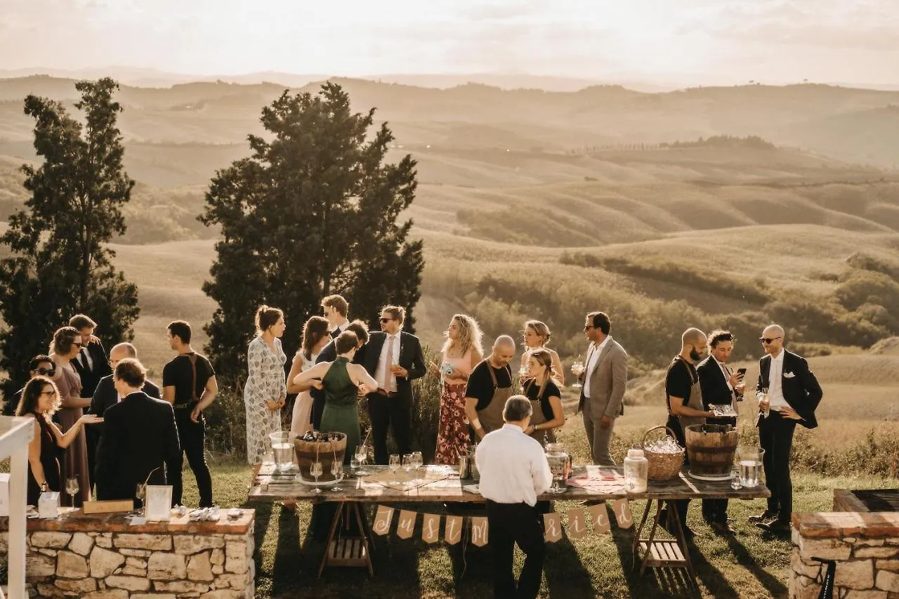 The Lazy Olive Villa - Podere Finerri Asciano